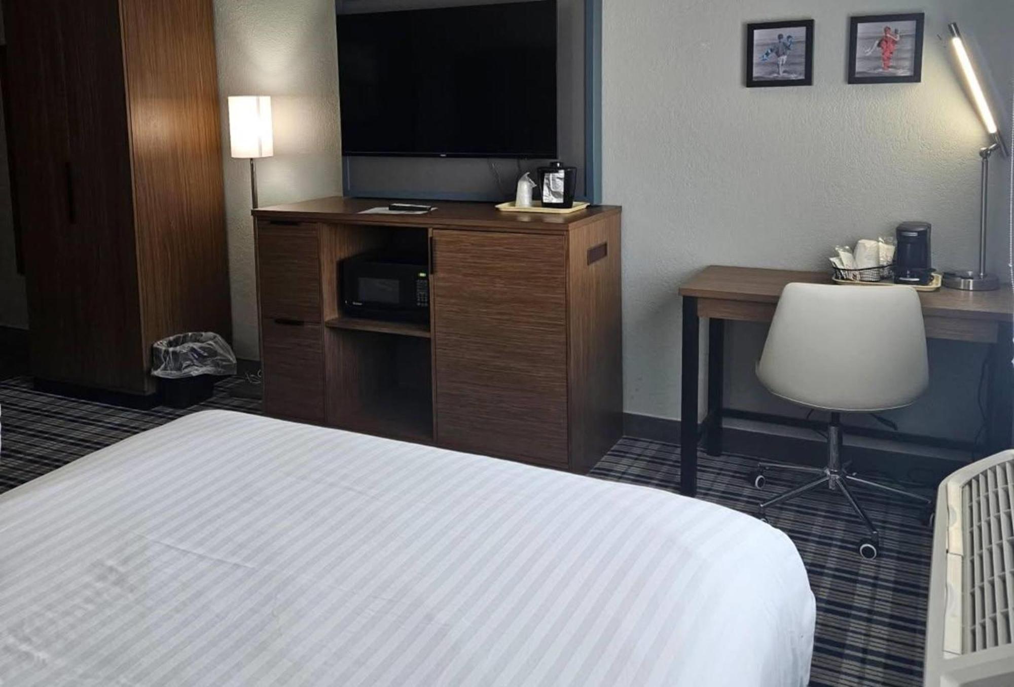 Americinn By Wyndham Albert Lea Buitenkant foto